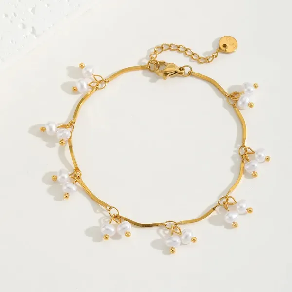 Gold_Pearl_Charm_Bracelets_For_Women